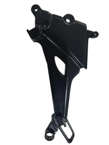 Varroc  Footrest Bracket Lh Blck Karisma Zmr -FBKT-KZMR-54KRB